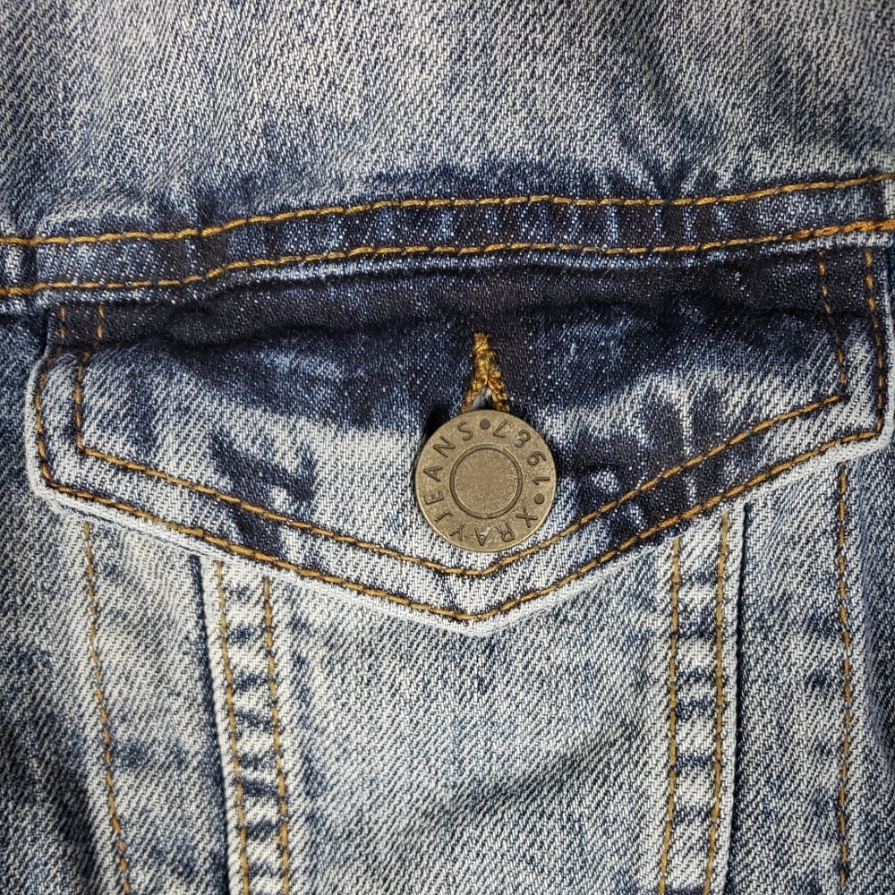 Xray Jean Jacket Men's Large Distressed Denim Button Down NEW - Picture 5 of 9